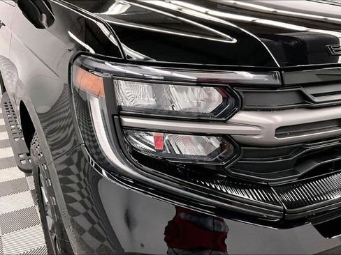 Used 2025 Ford Expedition Tremor AWD/4WD image 35