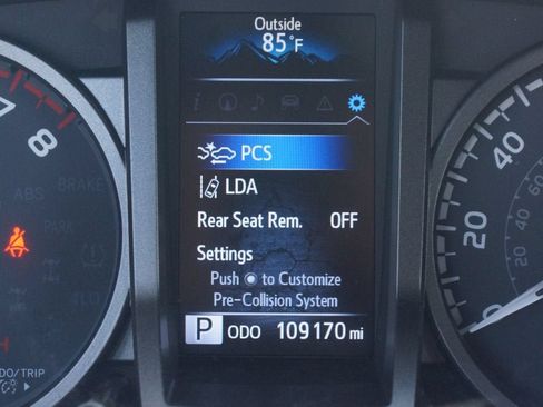 Used 2023 Toyota Tacoma TRD Sport w/ Black Out Package (TMS) AWD/4WD image 4