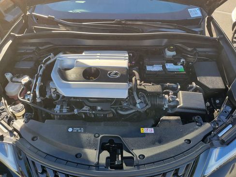 Used 2020 Lexus UX 200 image 25