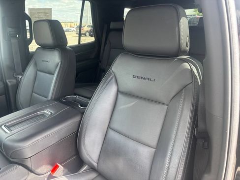 Used 2024 GMC Yukon Denali w/ Max Trailering Package AWD/4WD image 14
