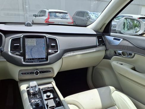 Used 2024 Volvo XC90 T8 Ultimate image 14