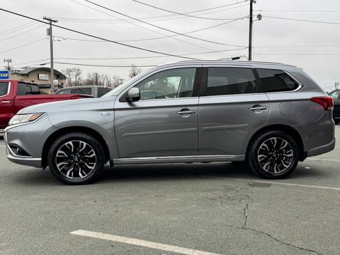 Used 2018 Mitsubishi Outlander GT AWD/4WD image 7