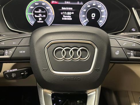 Used 2024 Audi Q5 e Premium Plus w/ Premium Plus Package AWD/4WD image 16