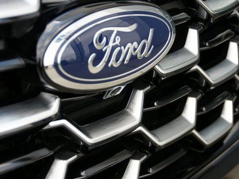 New 2026 Ford Explorer Platinum w/ LUX Leather Package image 8