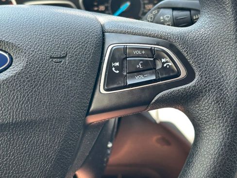 Used 2019 Ford Escape SE image 35