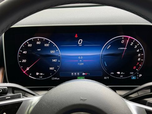 Certified 2025 Mercedes-Benz GLC 350e 4MATIC image 11