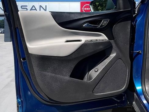 Used 2021 Chevrolet Equinox LT image 17