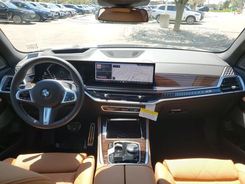 New 2026 BMW X5 xDrive40i w/ M Sport Package AWD/4WD image 20