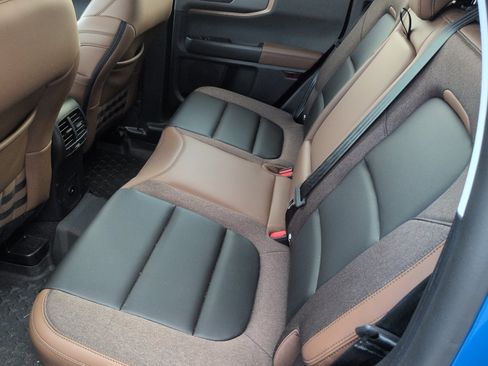 Used 2025 Ford Bronco Sport Outer Banks image 6