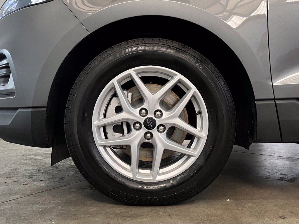 Certified 2024 Ford Edge SEL AWD/4WD image 17