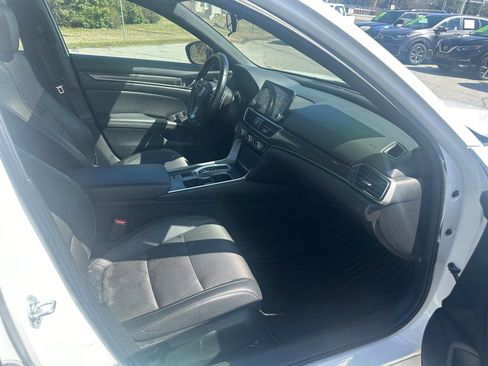 Used 2021 Honda Accord Sport image 22