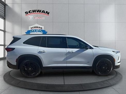 New 2026 Buick Enclave Sport Touring w/ Super Cruise Package image 8