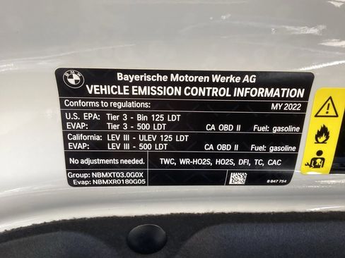 Used 2022 BMW X5 sDrive40i w/ M Sport Package image 77