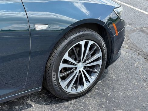 Used 2018 Buick Regal Preferred w/ Driver Confidence Package #1 FWD image 9