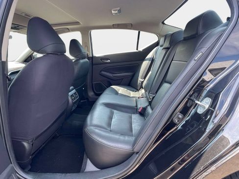 Used 2019 Nissan Altima 2.5 Platinum AWD/4WD image 11