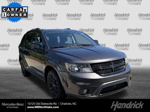 Used 2019 Dodge Journey SE w/ Connectivity Group FWD image 1