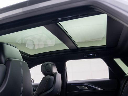 Certified 2025 Cadillac Lyriq Luxury w/ LPO, Floor Liner Package AWD/4WD image 23