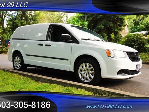 Used 2014 RAM C/V Tradesman w/ UConnect Hands-Free Group FWD image 7