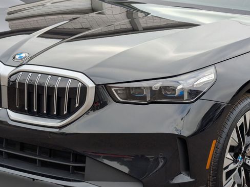 Certified 2026 BMW 540i xDrive 540i xDrive image 11