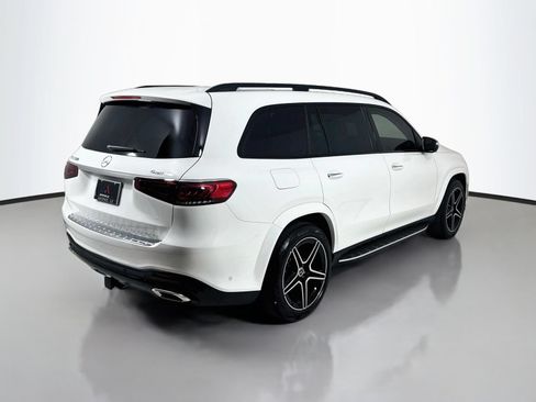 Used 2023 Mercedes-Benz GLS 580 4MATIC image 7