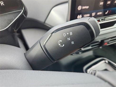 New 2025 Volkswagen ID.4 Pro image 31