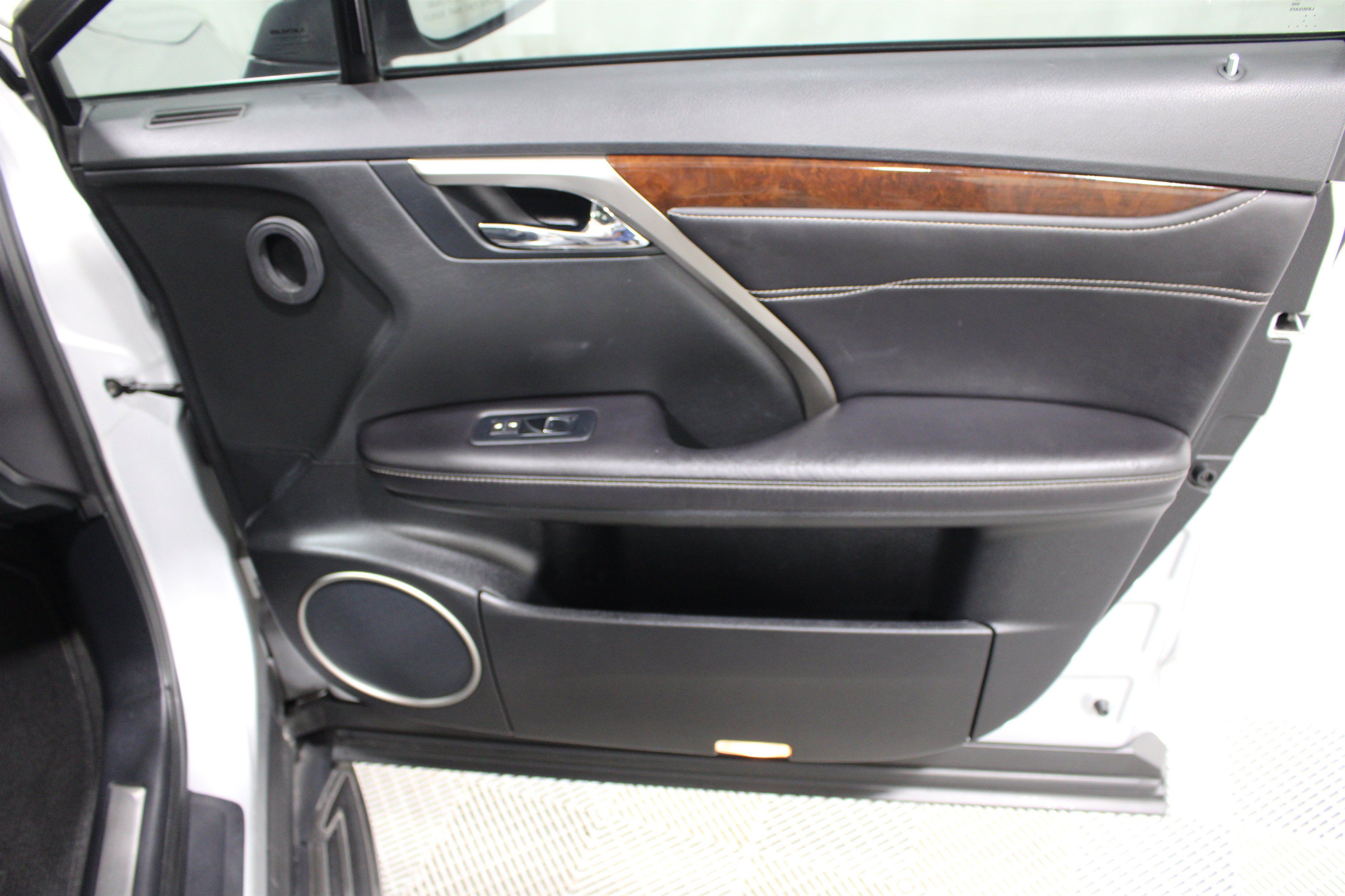 Used 2016 Lexus RX 350 FWD w/ Premium Package image 29