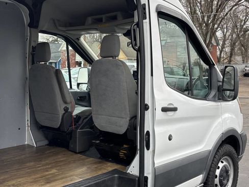 Used 2015 Ford Transit 150 148 Medium Roof image 16