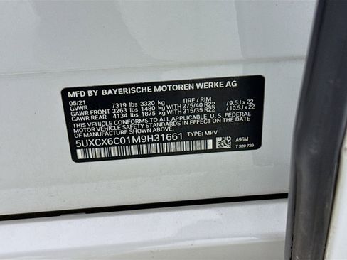 Used 2021 BMW X7 M50i image 32