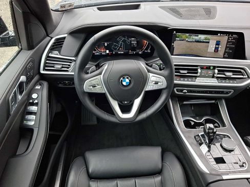 Used 2022 BMW X7 xDrive40i w/ Premium Package AWD/4WD image 13