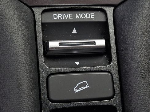 Used 2025 Honda HR-V Sport image 24