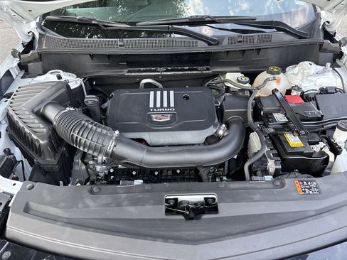 Used 2024 Cadillac XT6 Luxury w/ LPO, Floor Liner Package image 36