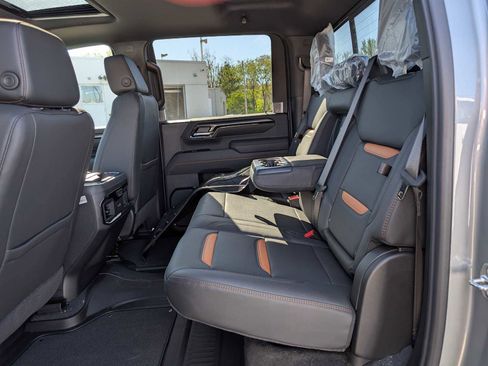 New 2026 GMC Sierra 2500 AT4 AWD/4WD image 20