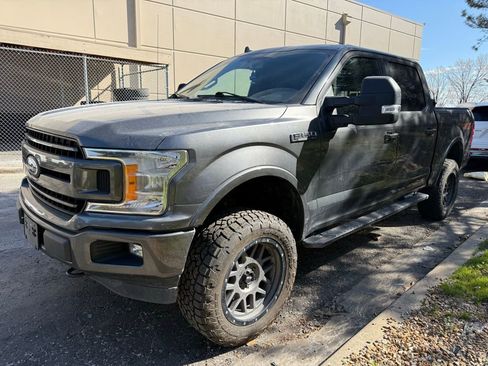 Used 2018 Ford F150 XLT w/ Equipment Group 302A Luxury image 9