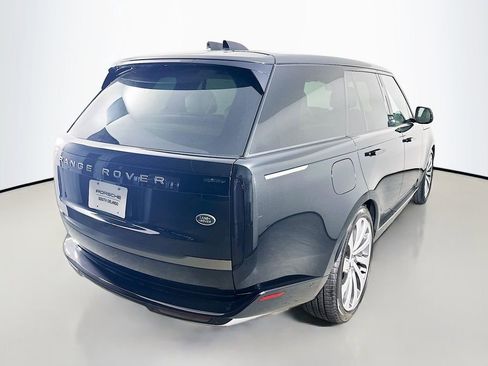 Used 2023 Land Rover Range Rover SE image 9