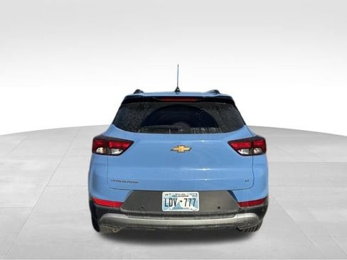 Used 2024 Chevrolet TrailBlazer LT w/ LT Cold Weather Package FWD image 4