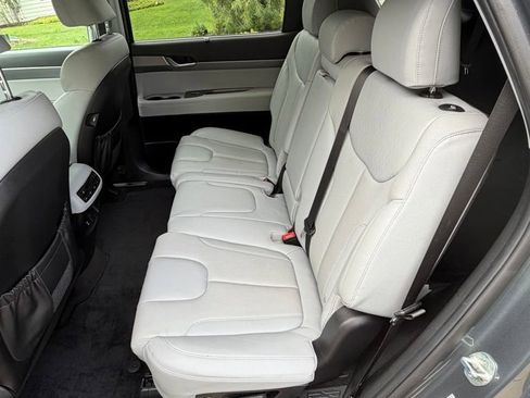 Used 2022 Hyundai Palisade SEL w/ 8P Bench Seat Package AWD/4WD image 3