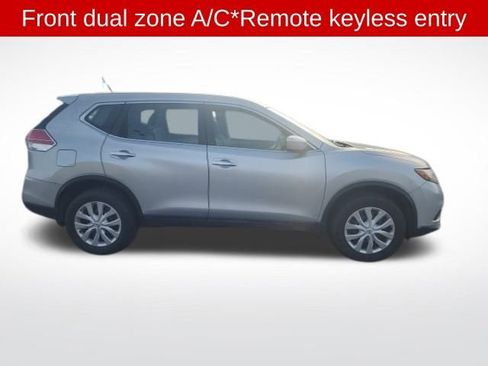 Used 2015 Nissan Rogue S image 4