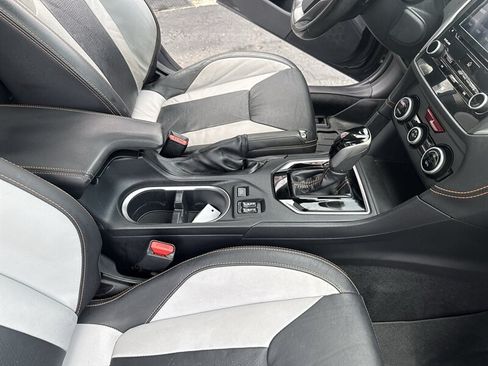 Used 2019 Subaru Crosstrek 2.0i Limited w/ Moonroof Package w/Navigation AWD/4WD image 28