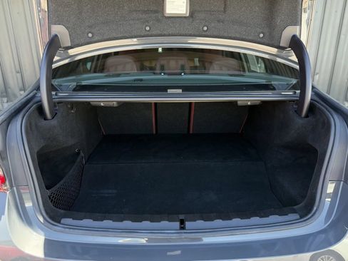 Used 2024 BMW 330e w/ Convenience Package RWD image 17