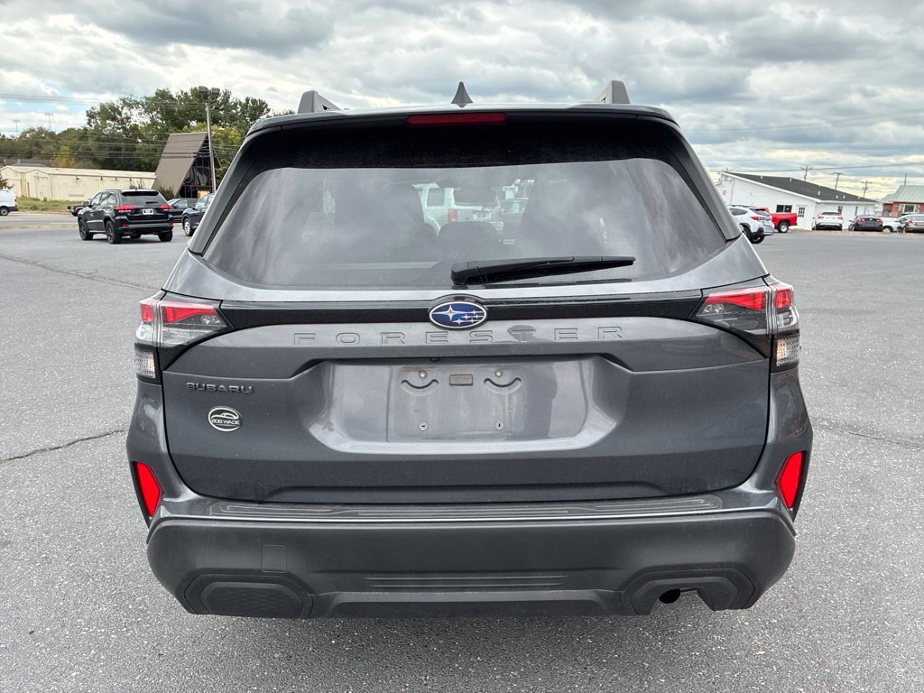 Certified 2025 Subaru Forester Premium AWD/4WD image 7