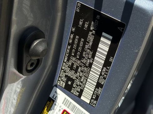 Used 2020 Toyota Highlander LE FWD image 37