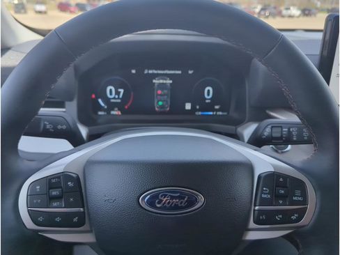 New 2025 Ford Explorer Active image 15