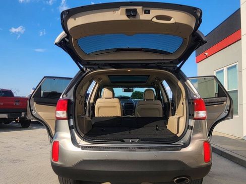 Used 2014 Kia Sorento EX w/ EX V6 Touring Package AWD/4WD image 28