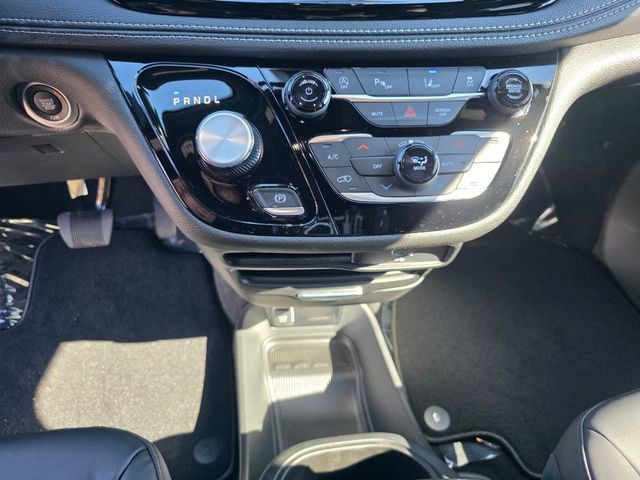 New 2026 Chrysler Pacifica Select AWD/4WD image 22