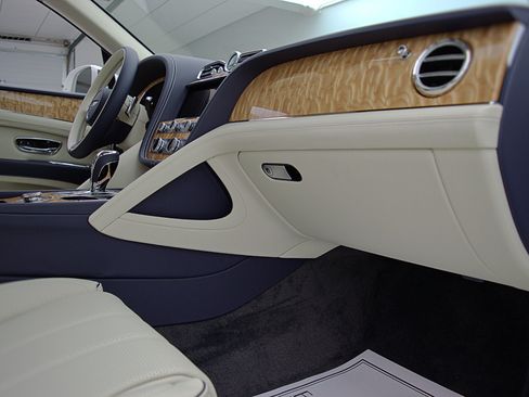 Certified 2023 Bentley Bentayga AWD/4WD image 46
