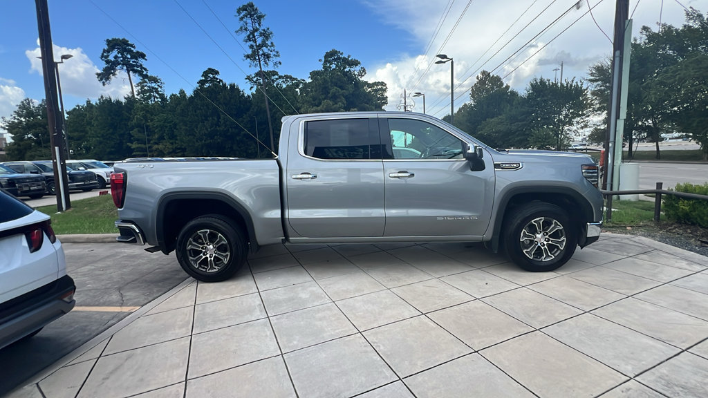 Used 2025 GMC Sierra 1500 SLT AWD/4WD image 4