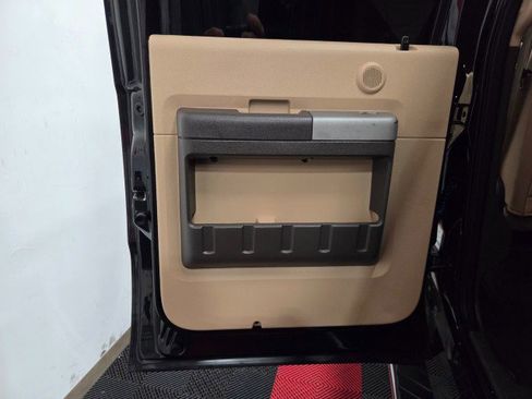 Used 2014 Ford F250 Lariat w/ Lariat Ultimate Package AWD/4WD image 35