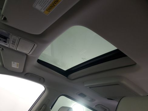 New 2026 Honda Odyssey Touring image 32