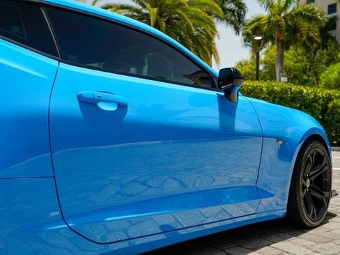 Used 2022 Chevrolet Camaro SS RWD image 29