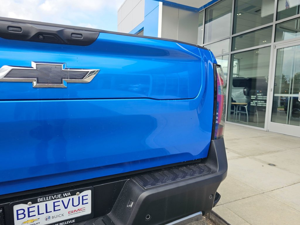 Used 2026 Chevrolet Silverado EV Trail Boss AWD/4WD image 18